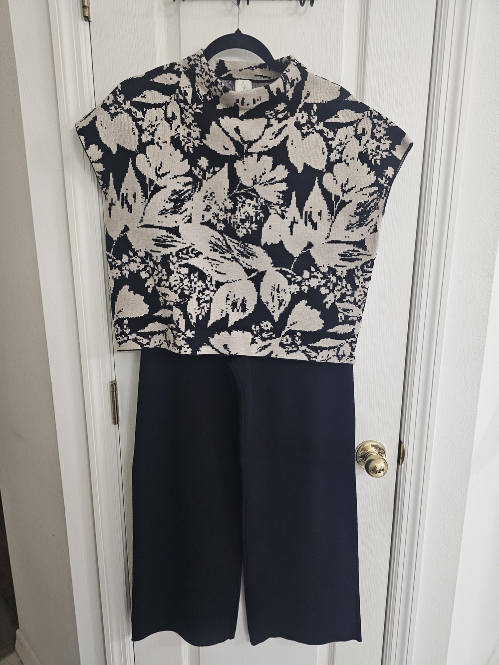 Joie Black and Cream Floral Knit Top with Black Wide-Leg Panrs 2pc Set